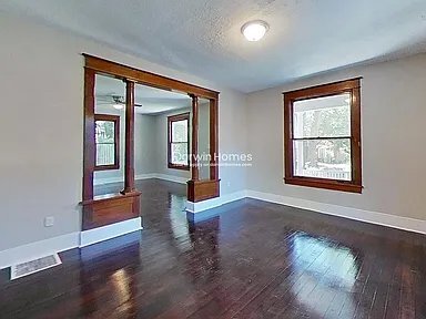 Foto del edificio - 1405 Columbia Ave