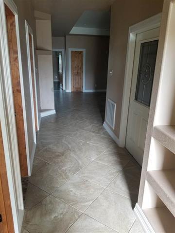 Building Photo - 104 Provost St