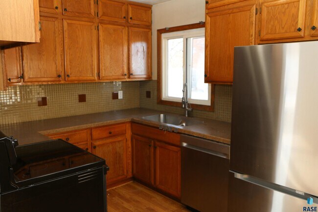 Foto del edificio - 3008 E 15th St