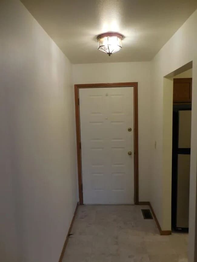 Foto del edificio - 2 Bedroom, 1 Bath, 1 Car Garage