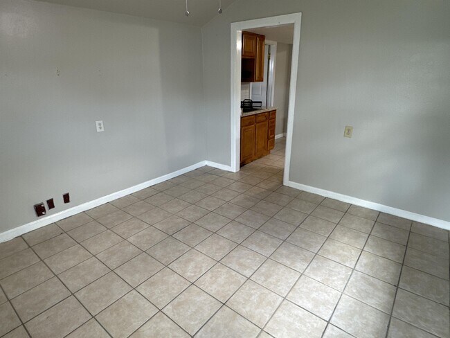 Foto del edificio - 304 N Turnbull Dr