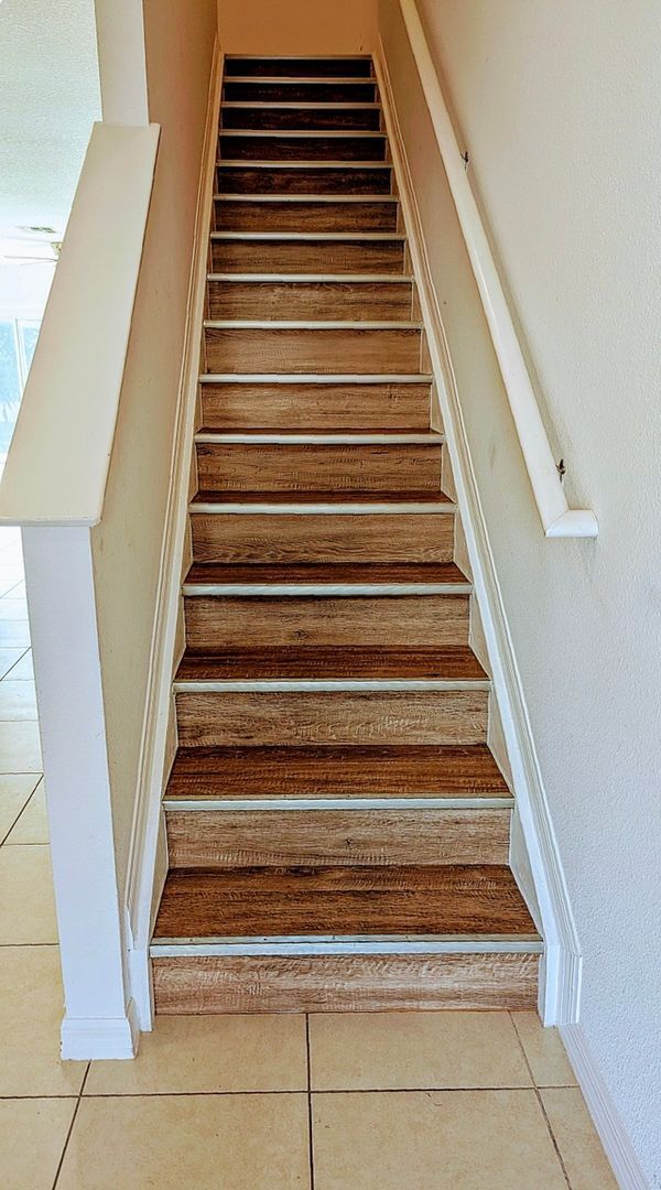 Foto del edificio - BEAUTIFUL 3-BEDROOM, 3-BATHROOM LUXURY TOW...