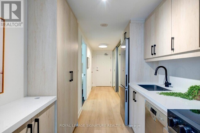 Photo du bâtiment - 32 Camden St