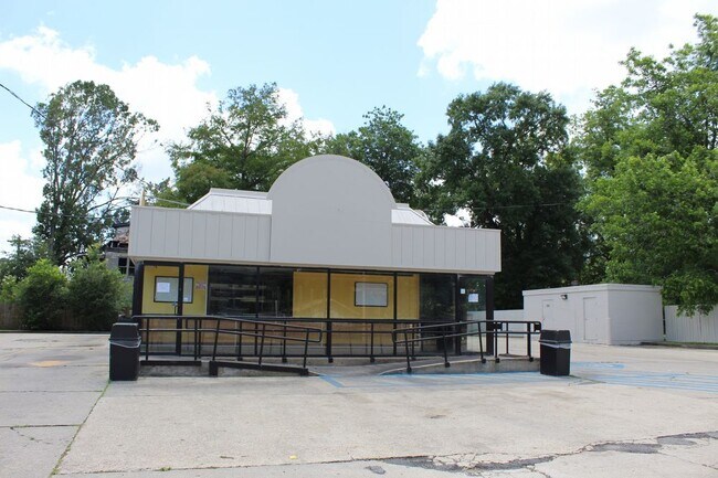 Building Photo - 212 Southwest Evangeline Thruway - 1