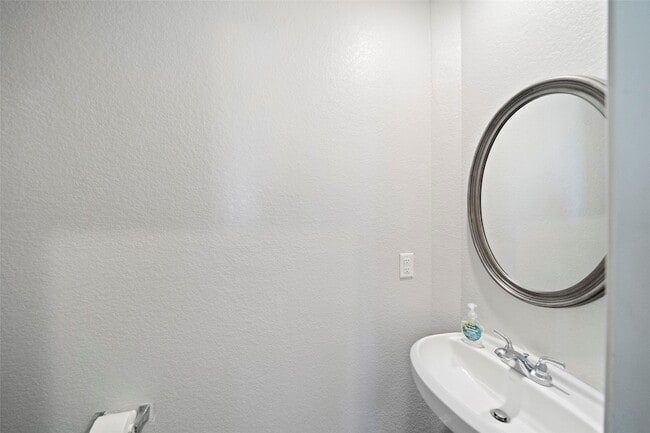 Foto del edificio - 6161 White Oak Leaf Lp