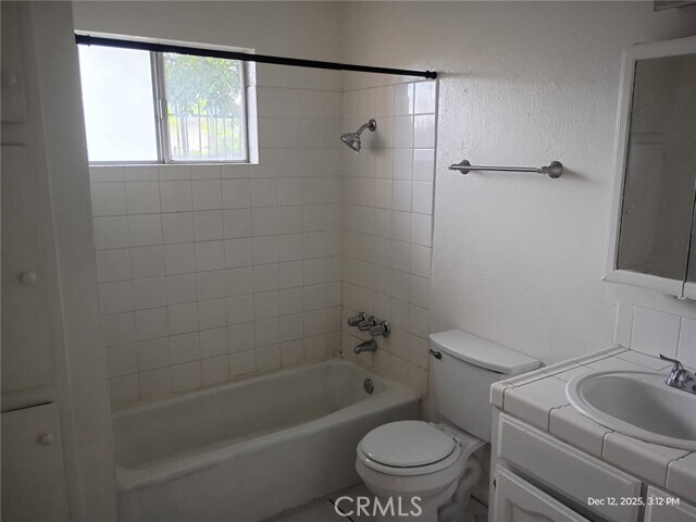 Foto del edificio - 13463 Edgemont St