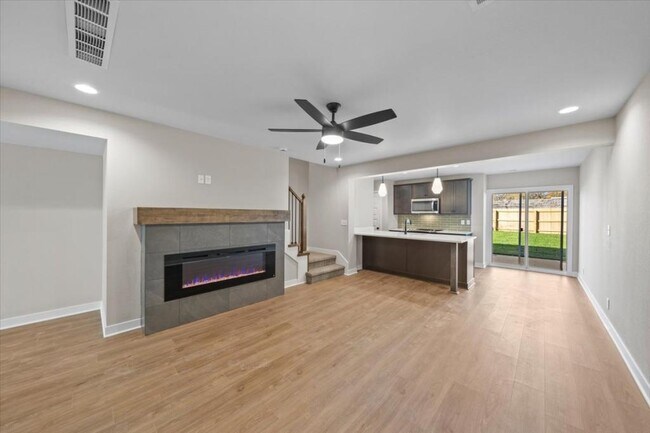 Foto del edificio - 4614 Forest Ave