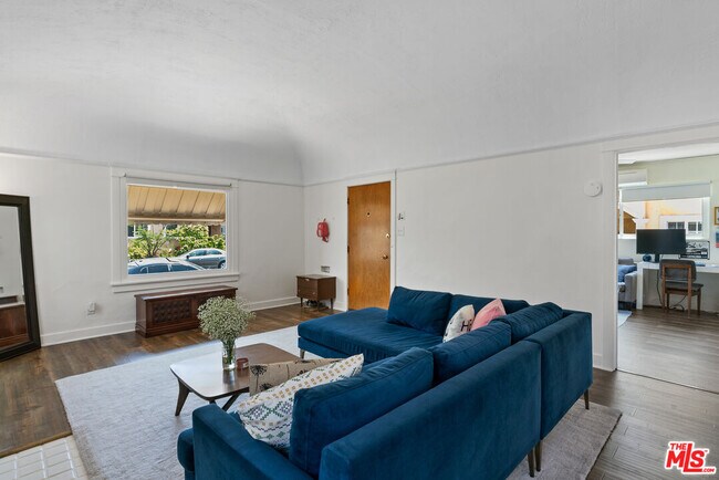 Foto del edificio - 2317 Vineyard Ave