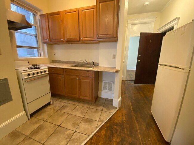 Foto del edificio - 327 Huntington Ave