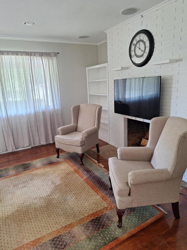 Foto del edificio - 3704 McGuffey Rd