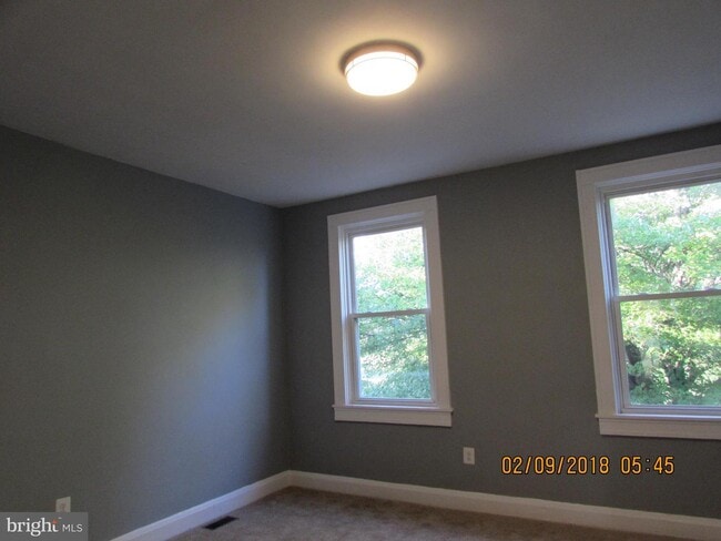 Building Photo - 2735 Chesterfield Ave