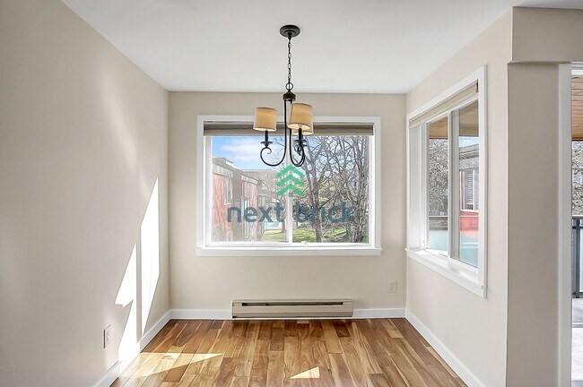 Building Photo - 2 BEDS & 2 BATH CONDO FOR RENT