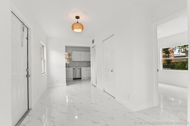 Foto del edificio - 515 Putnam Rd