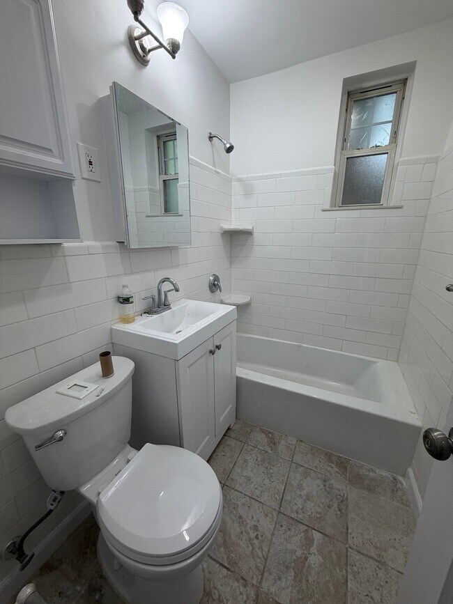 Foto del edificio - 220 N Arlington Ave