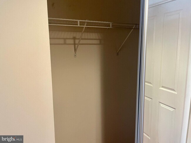 Foto del edificio - 1205 N Garfield St