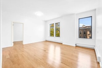 Building Photo - 71-32 Fresh Pond Rd