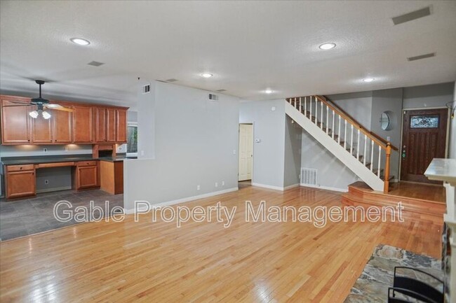 Foto del edificio - 22808 Boxwood Ln