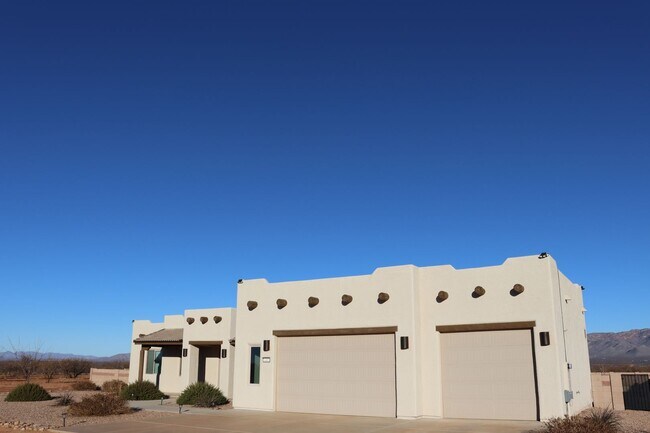 Foto del edificio - Welcome to your Southern Arizona desert oasis!