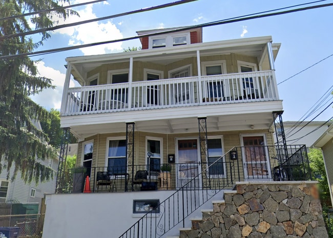 Building Photo - 68 Nonantum St