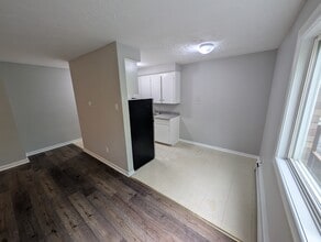 Building Photo - 498 Herring Cove Rd