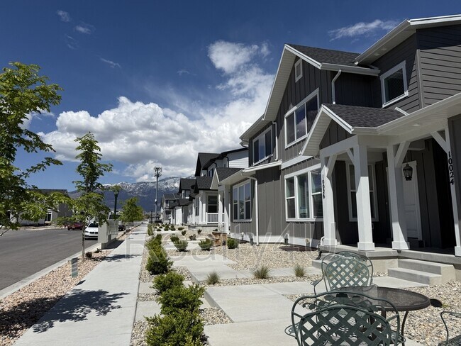 Foto del edificio - 10026 Dorado Wy