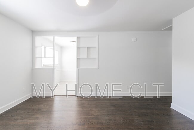 Building Photo - 4617 Brooktree Dr