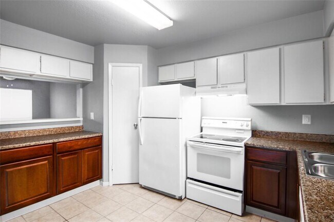 Foto del edificio - 9018 Grannis St