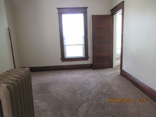 Building Photo - 135 E Suttenfield