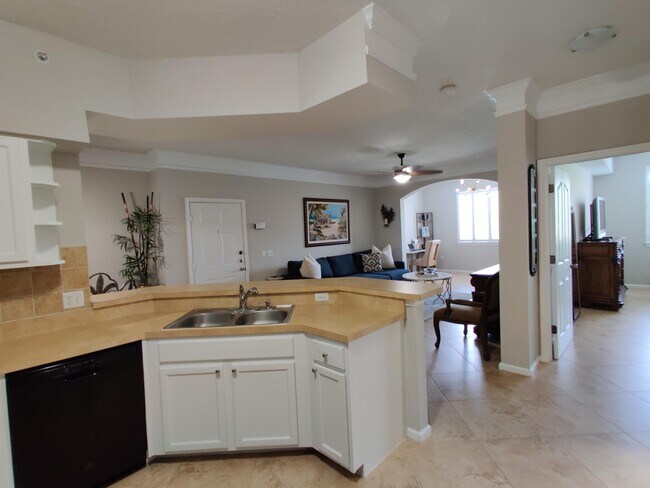 Foto del edificio - 3303 Myrtlewood Cir E