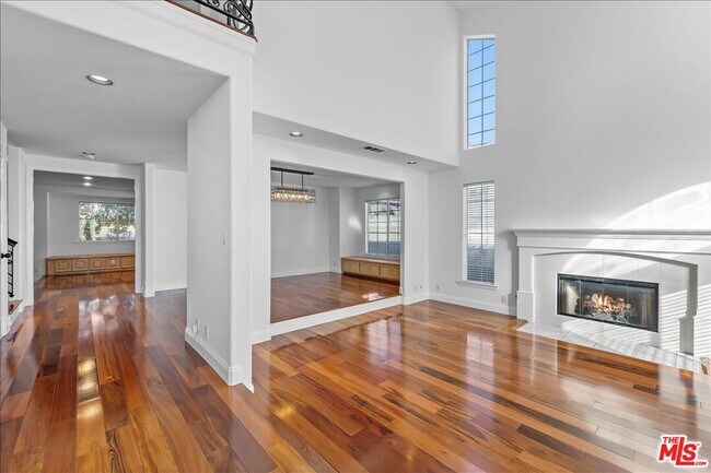Foto del edificio - 1561 3rd St