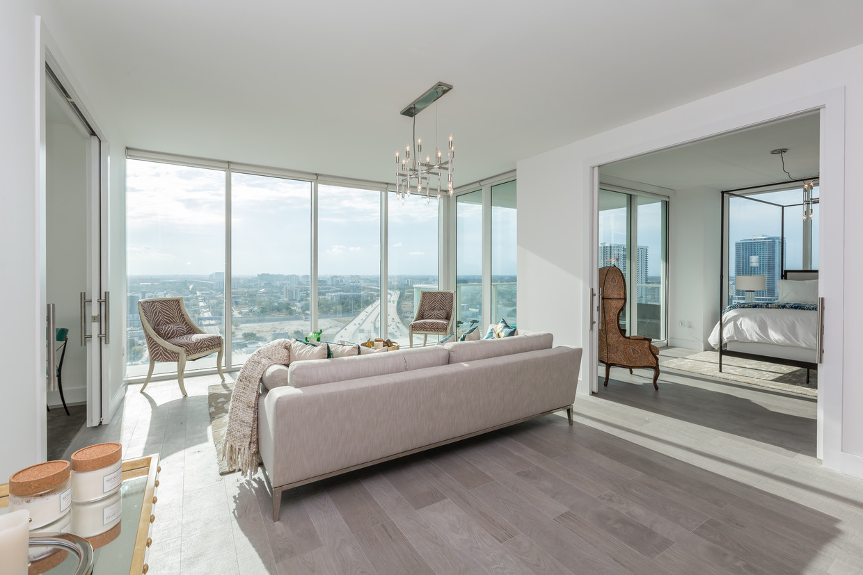 Foto principal - 1040 Biscayne Blvd