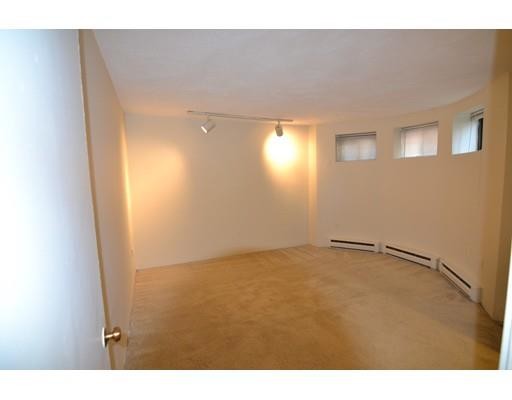 Building Photo - 55 St Germain St