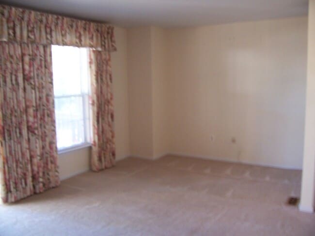 Foto del edificio - 3 Level Townhome- Odenton, MD