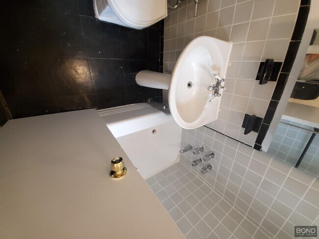Foto del edificio - 160 E 55th St