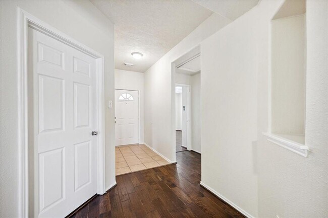Foto del edificio - Charming 3-Bed, 2-Bath Home in Katy!