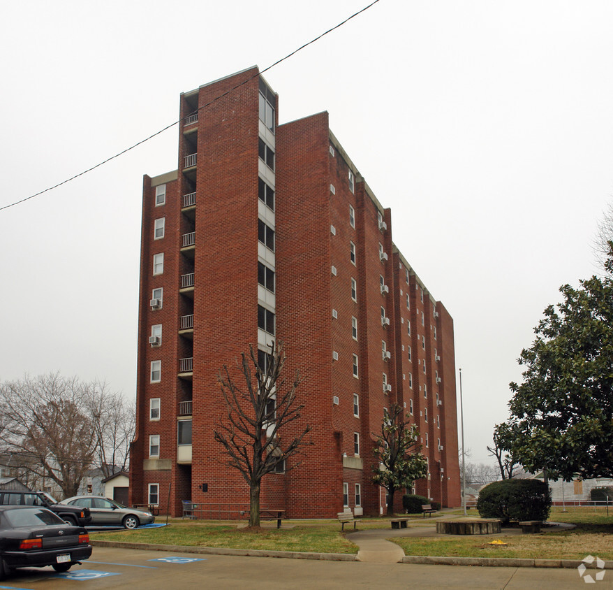 Building Photo - Riverview East