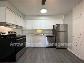 Building Photo - 2501 N Street-203