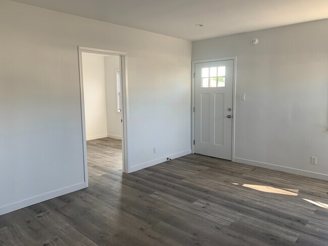 Building Photo - 3806 Lyceum Ave