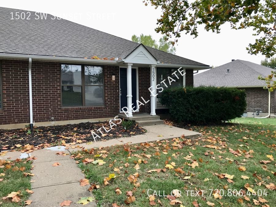 Primary Photo - $200 off first month! Adorable, spacious 3...