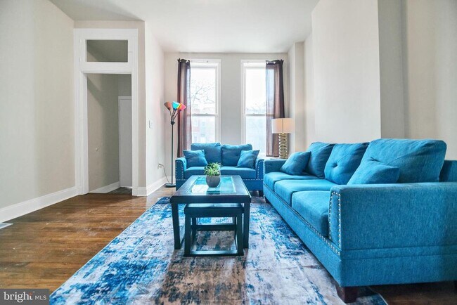 Foto del edificio - 2214 Wilkens Ave