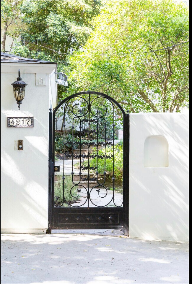 Gated Entrance - 4217 Noble Ave