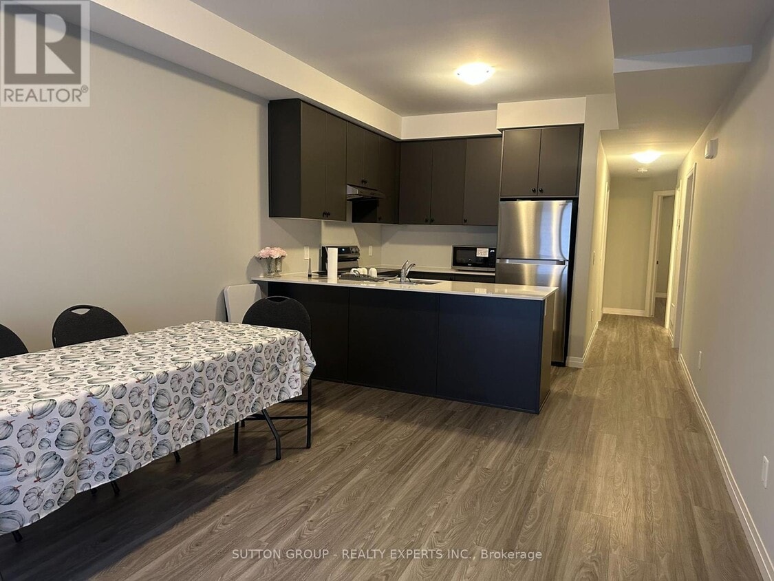 Photo principale - 10-10 S Creek Dr