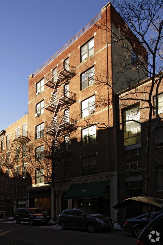 120 Sullivan St, New York, NY 10012 - Apartments in New York, NY ...