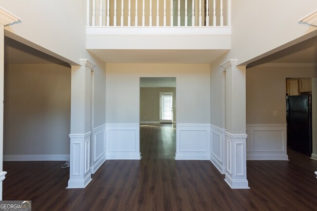 Building Photo - 3991 Oak Field Dr