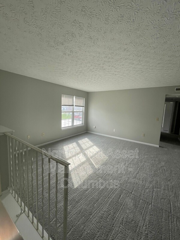 Building Photo - 5548 Cedar Springs