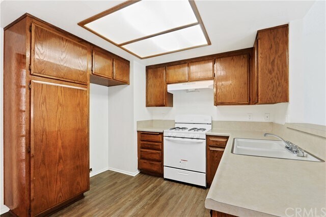 Building Photo - 14418 Clark St