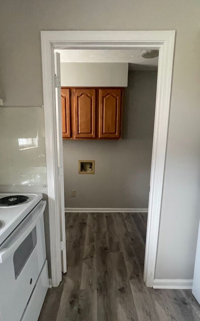 Foto del edificio - Spacious ranch style 3 bedroom, 2 bath wit...