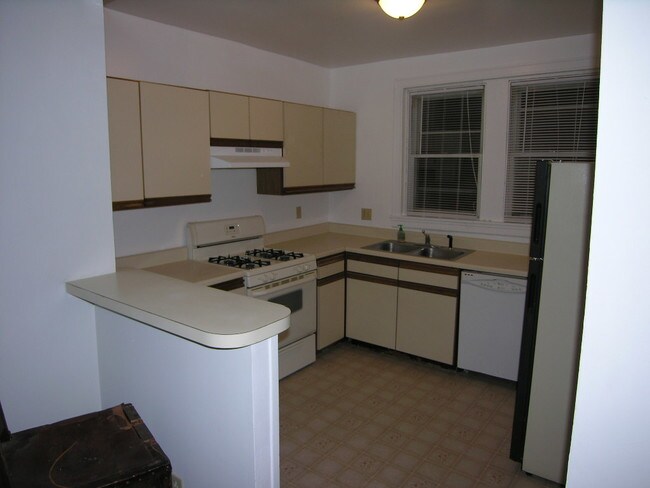 Foto del edificio - 577 Green Ln