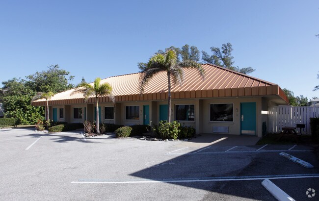 Club Bamboo Apartments Bradenton Beach Fl Primary Photo Club Bamboo