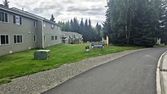 Foto del edificio - 4014 Ben Walters Ln